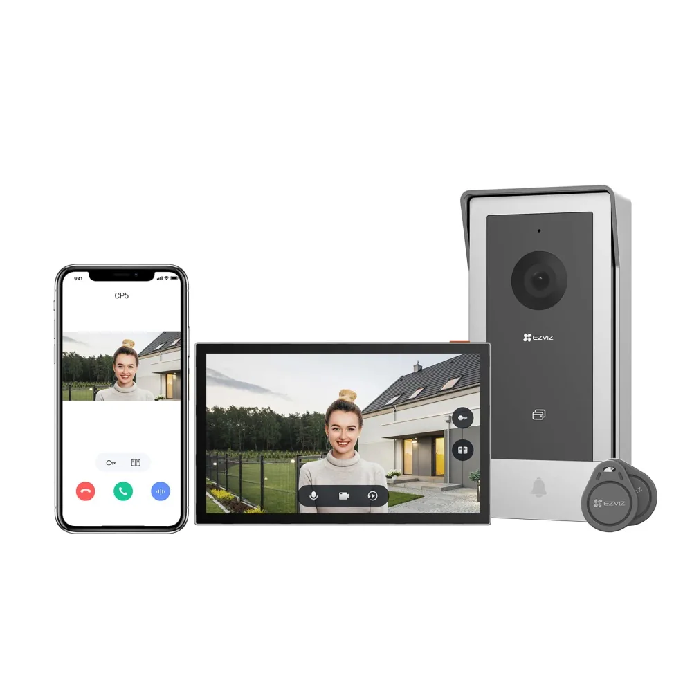 Videoportero EZVIZ CP5 instalado junto a una puerta exterior